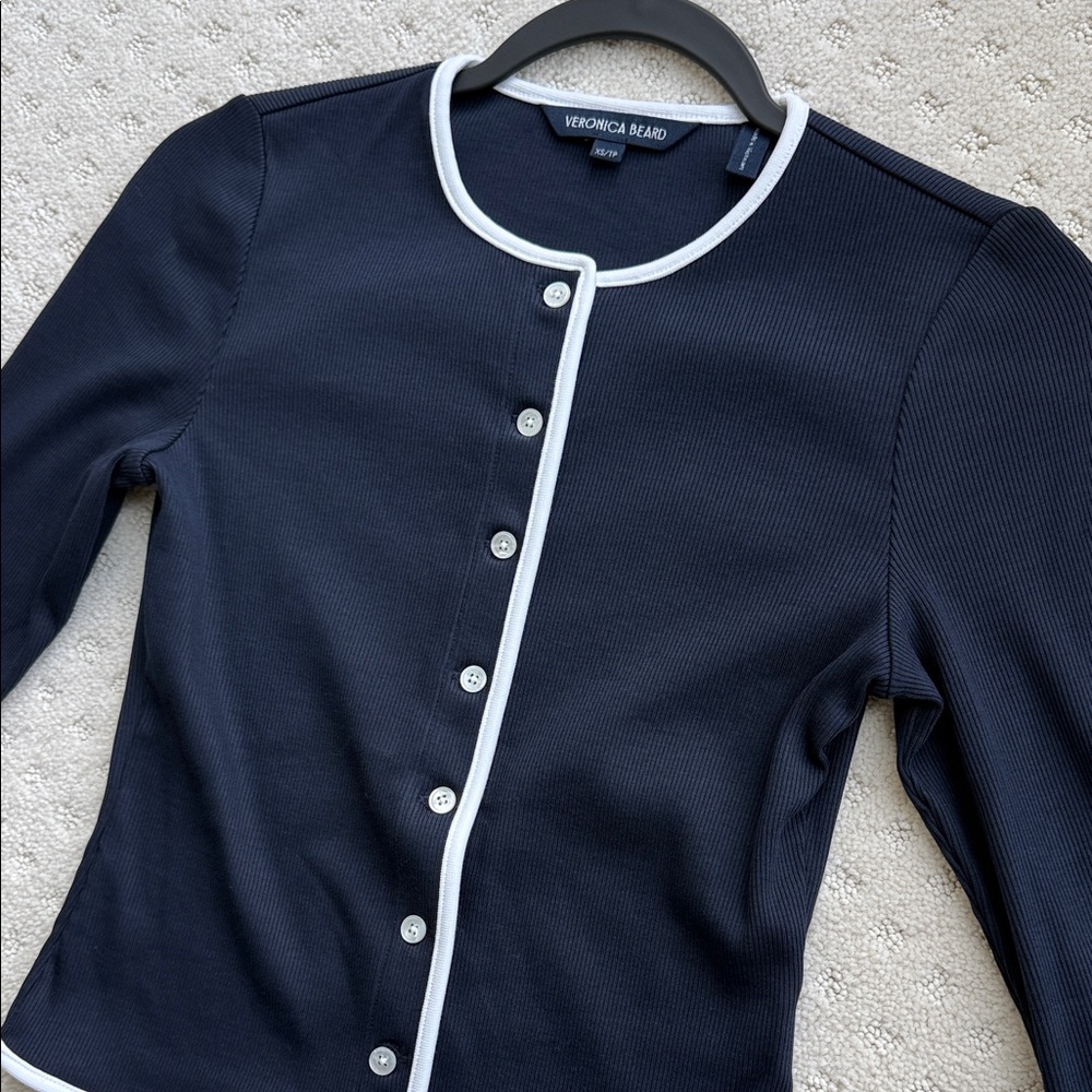 Like New Veronica Beard Navy and White Cardigan